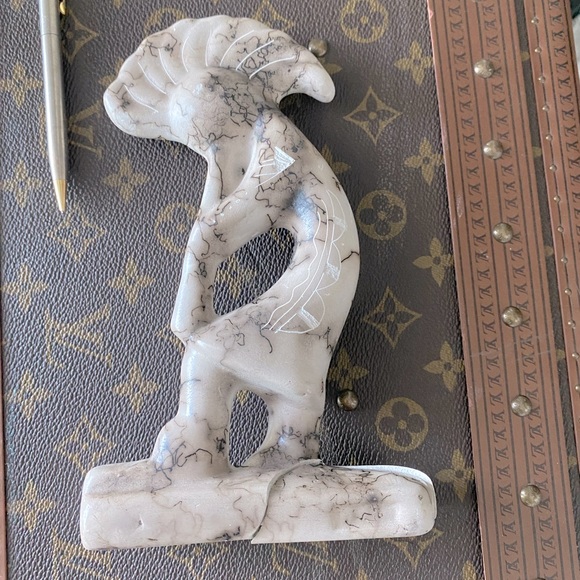 HANDMADE NATIVE AMERICAN PORCELAIN SCULPTURE